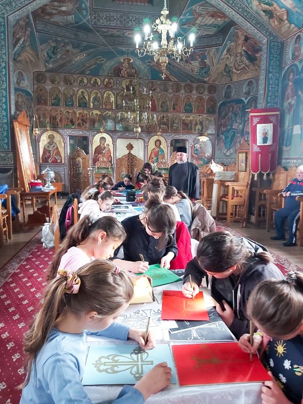 Proiectul „Pași spre Lumina lui Hristos” în Protoieria Panciu 209639