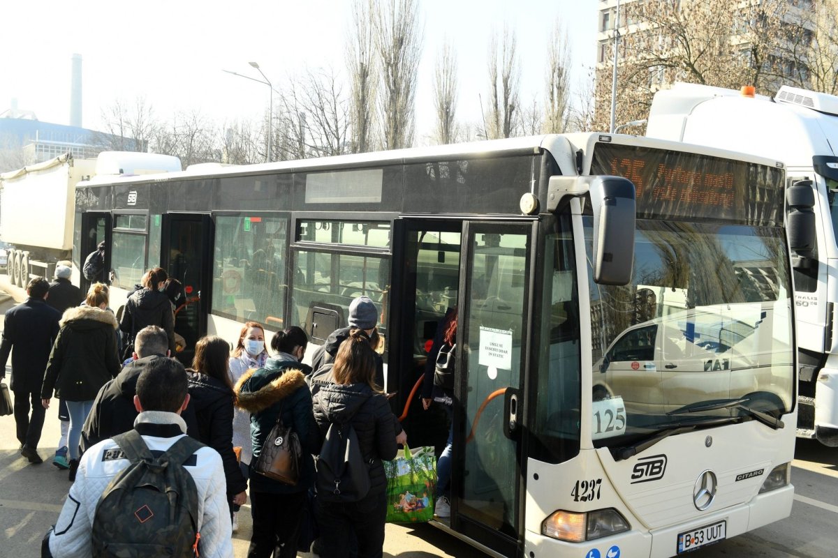 Abonamente de transport gratuite pentru elevii din Capitală 209743