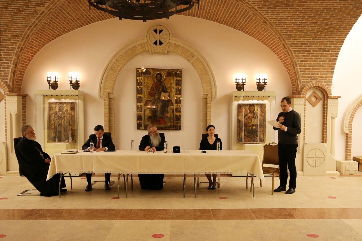 Expoziție dedicată ucrainenilor la Muzeul mitropolitan din Iași 209778