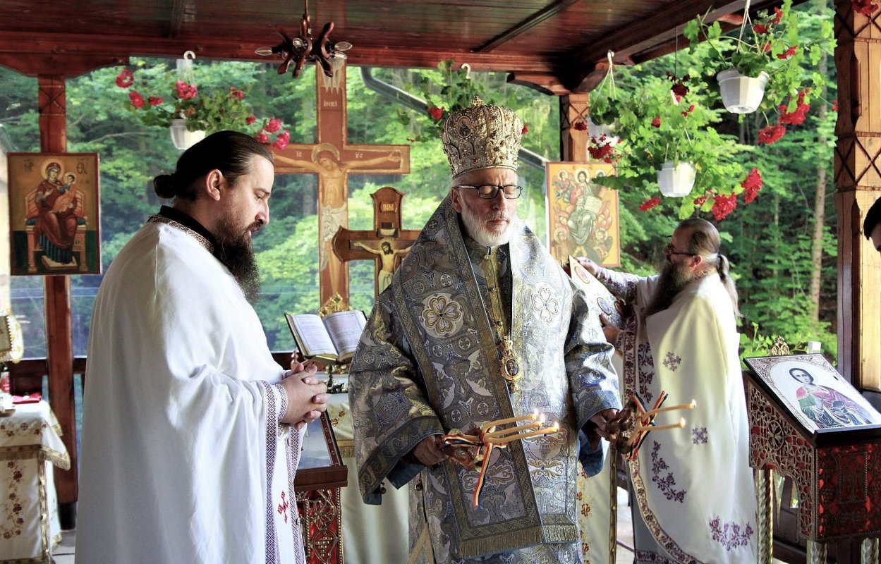 „Să primenim rugăciunea cu iubire”  209641