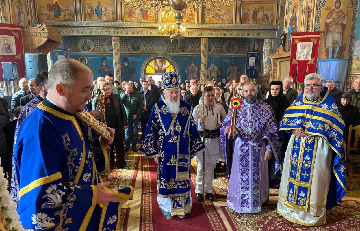 Sfântul Ierarh Pahomie de la Gledin, sărbătorit în localitatea natală 209752