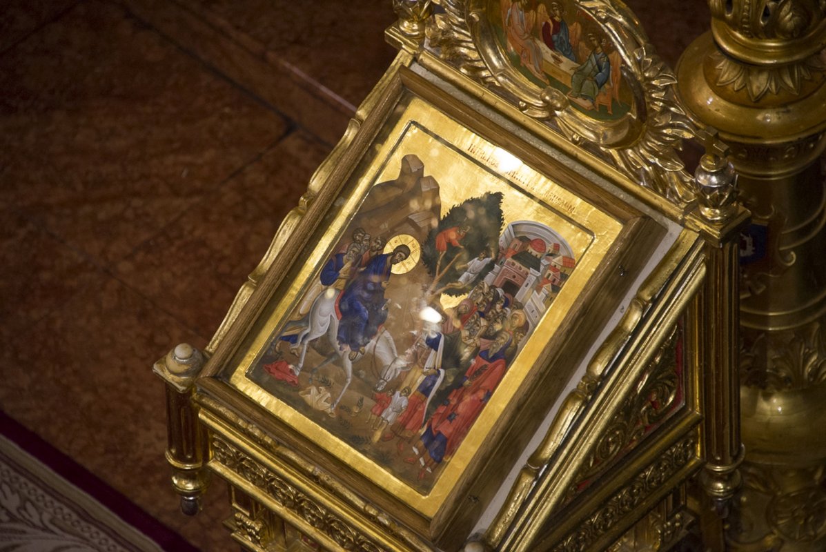 „Dumnezeu caută să vină și în sufletul nostru cel întristat” 210155