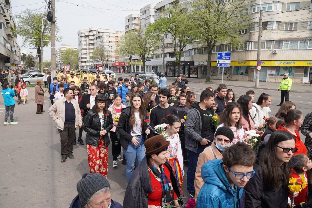 Pelerinajul de Florii în Arhiepiscopia Dunării de Jos  210002