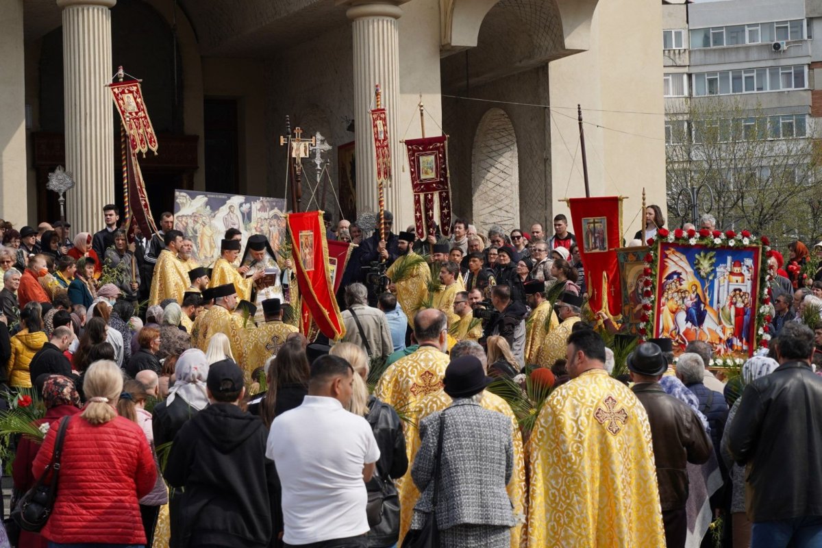 Pelerinajul de Florii în Arhiepiscopia Dunării de Jos  210006