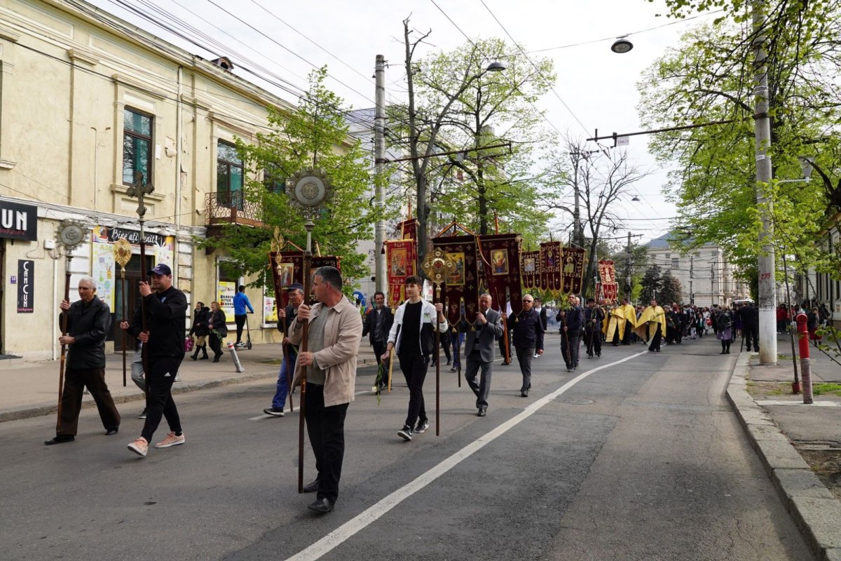 Pelerinajul de Florii în Arhiepiscopia Dunării de Jos  210008