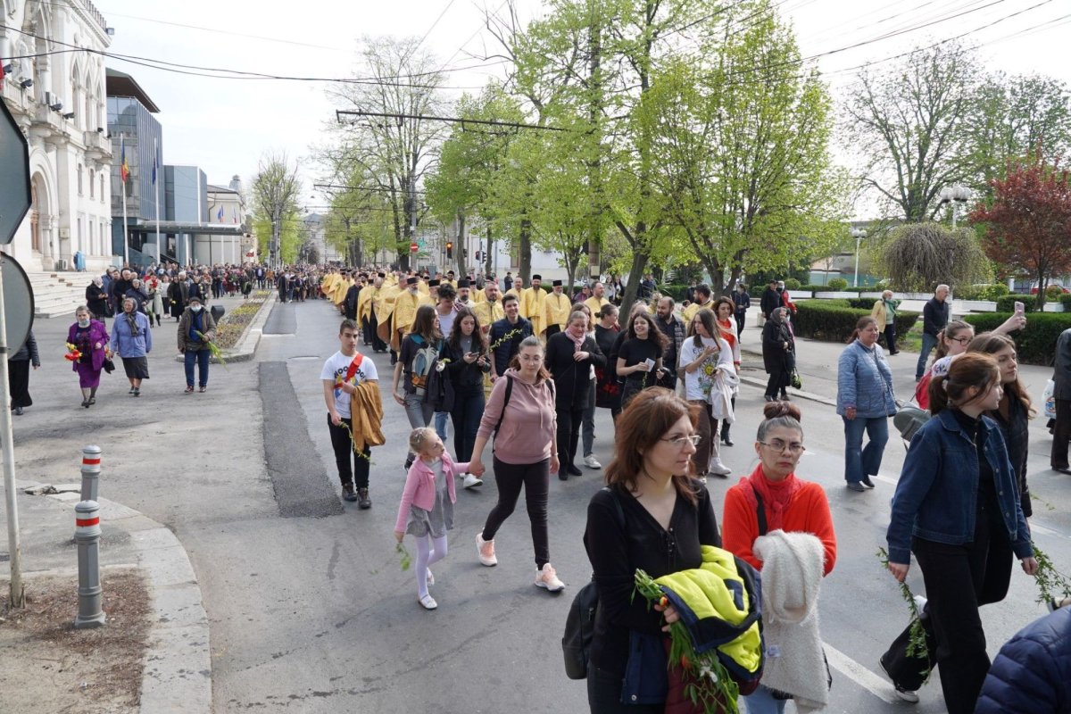 Pelerinajul de Florii în Arhiepiscopia Dunării de Jos  210009