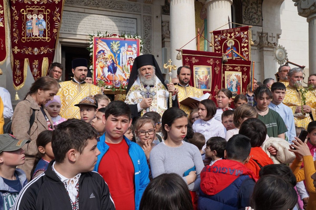Pelerinajul de Florii în Arhiepiscopia Dunării de Jos  210010