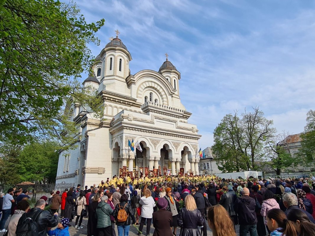 Pelerinajul de Florii în Arhiepiscopia Dunării de Jos  210014