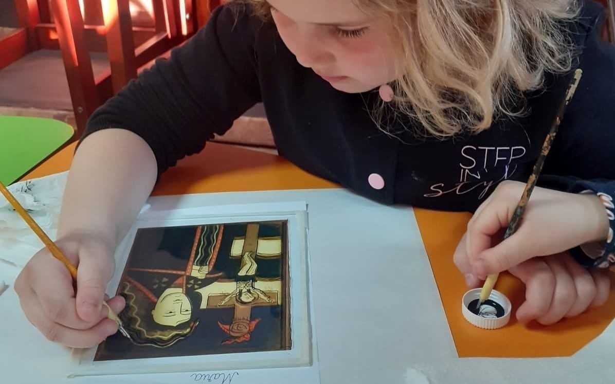 Elevii în așteptarea Învierii Domnului 210082