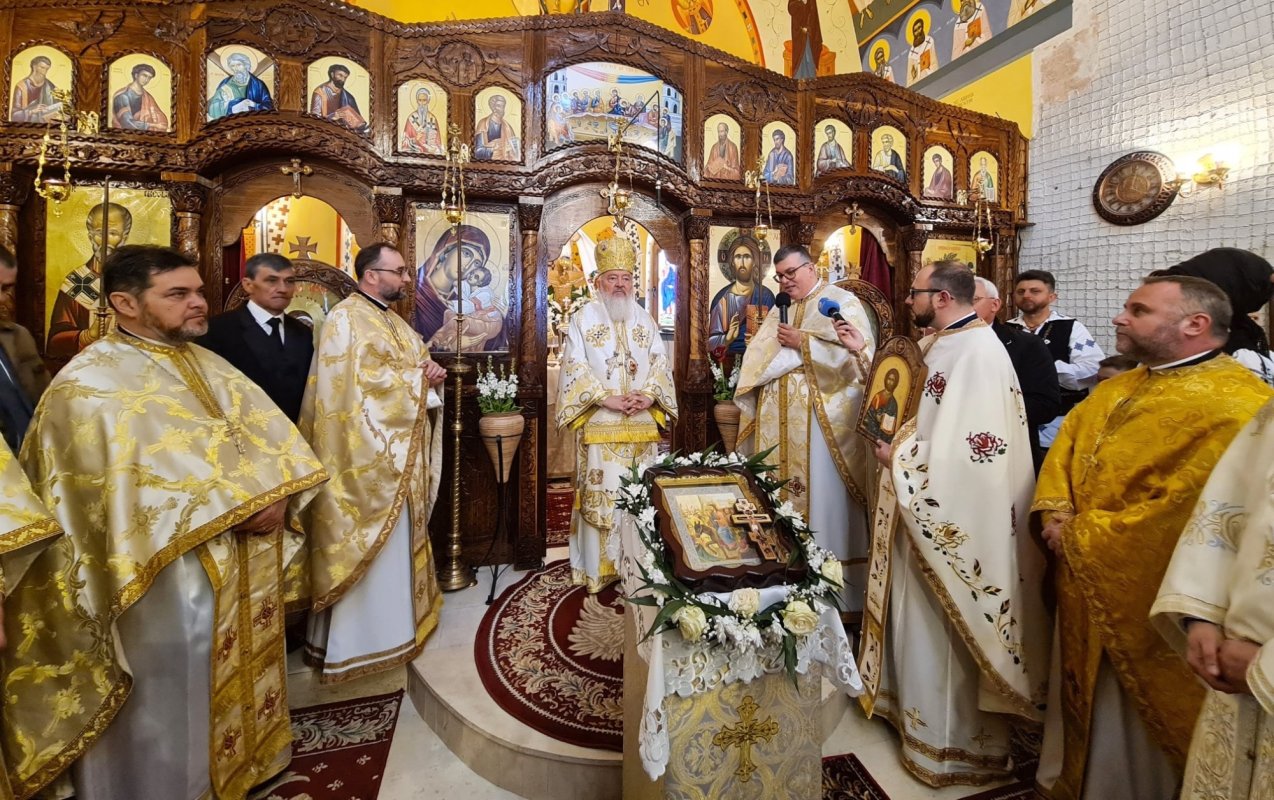 Hramul Bisericii „Intrarea Domnului în Ierusalim” din Florești 210206