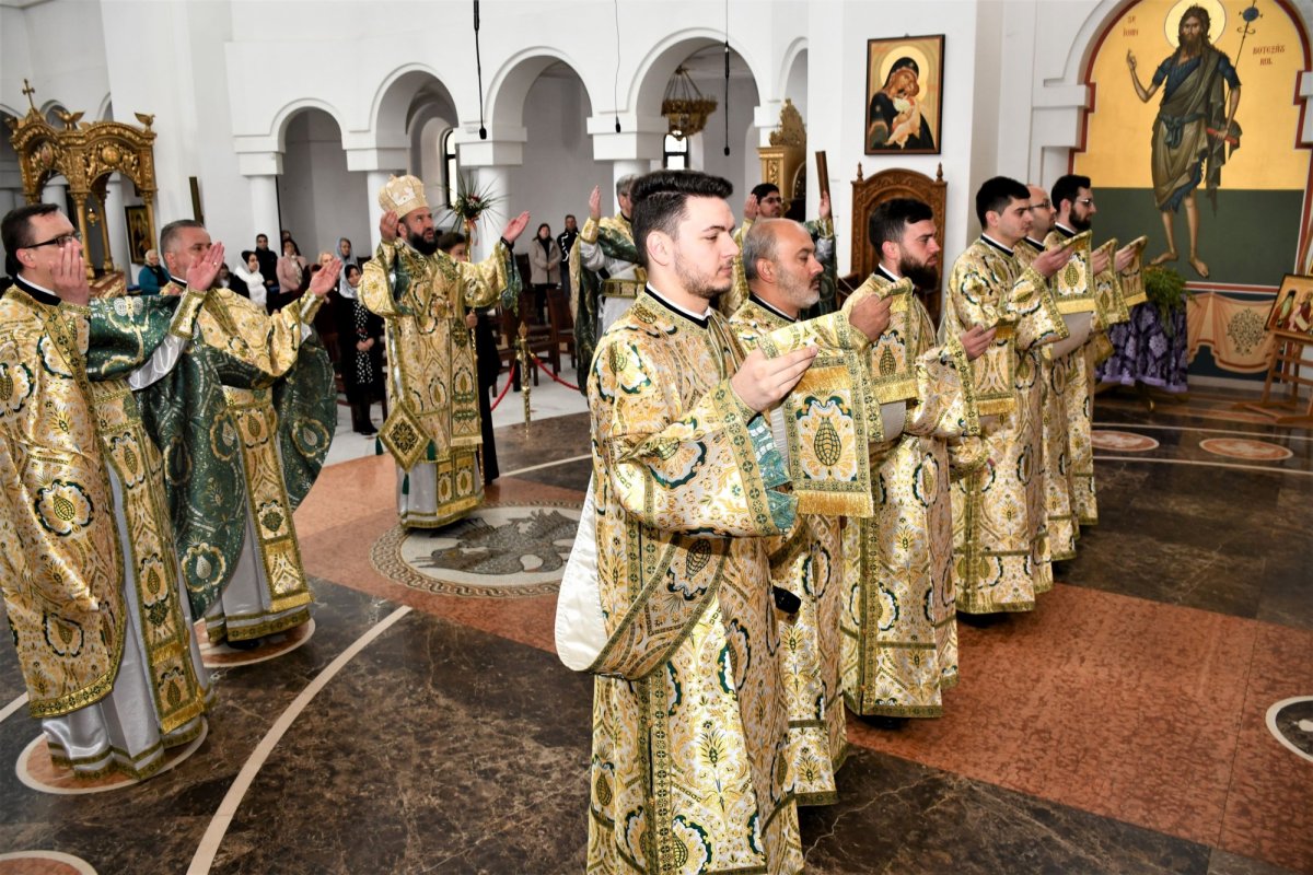 Sărbătoarea Floriilor la Catedrala Episcopală din Caransebeș 210244