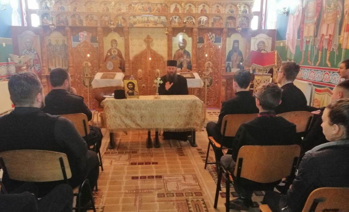 Dialog duhovnicesc la Seminarul Teologic Dorohoi 210382