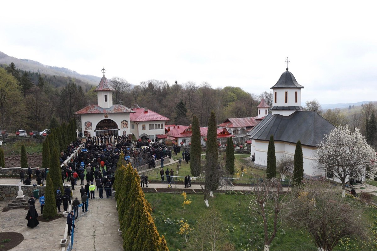 O viață închinată slujirii lui Dumnezeu  210454