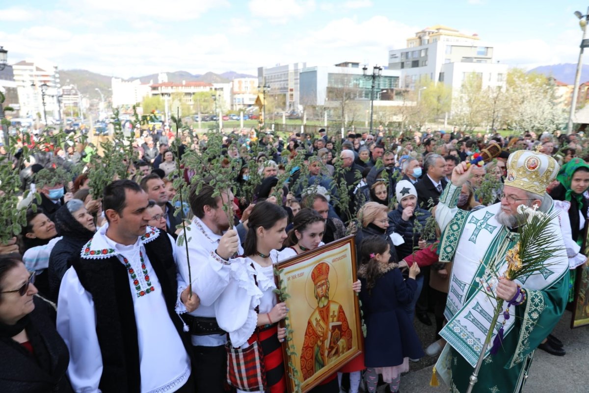 Sărbătoare la Catedrala Episcopală „Sfânta Treime” din Baia Mare 210367