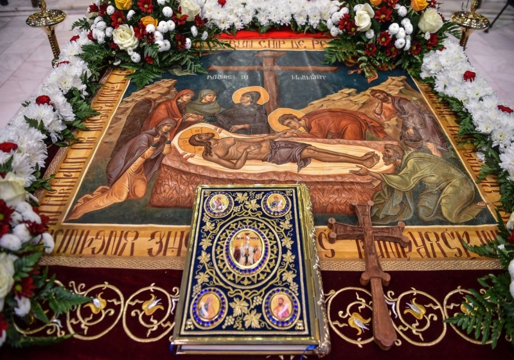 Zilele sfinte ale Pătimirii Domnului 210328