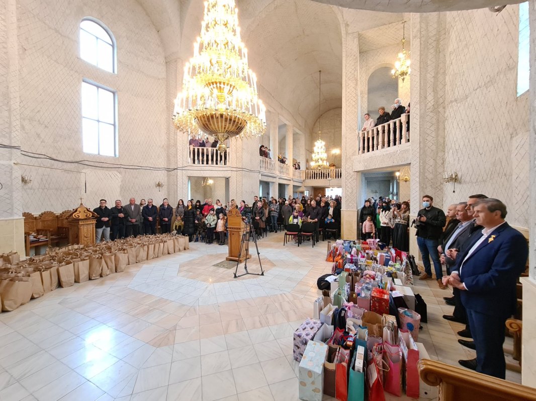 Daruri și binecuvântare pentru 172 de copii refugiați la Cluj-Napoca 210506