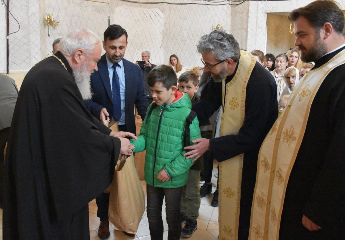 Daruri și binecuvântare pentru 172 de copii refugiați la Cluj-Napoca 210507