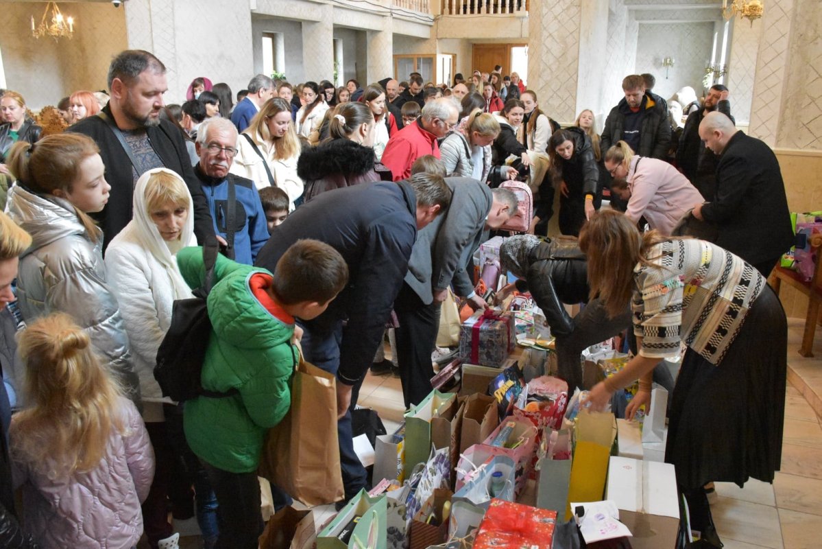 Daruri și binecuvântare pentru 172 de copii refugiați la Cluj-Napoca 210508