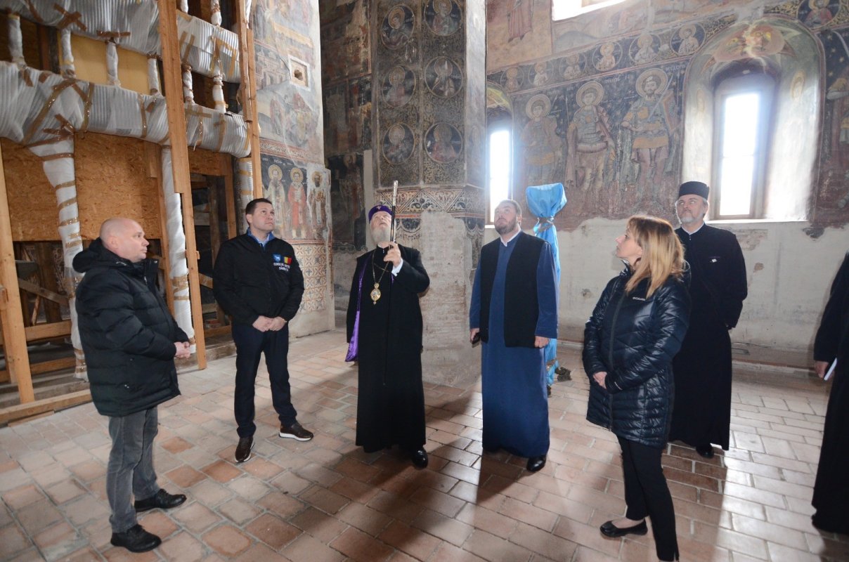 Vizită la complexul muzeal Curtea Domnească din Târgoviște 210550