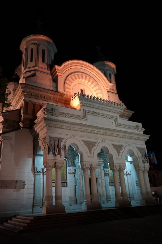 Slujba Învierii Domnului la Catedrala Arhiepiscopală din Galaţi 211025