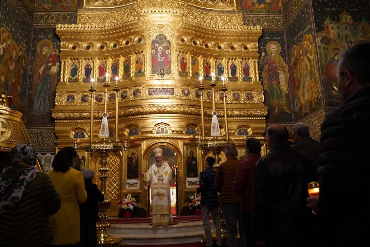 Slujba Învierii Domnului la Catedrala Arhiepiscopală din Galaţi 211041