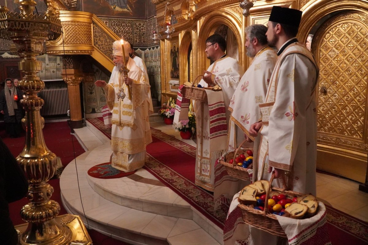Slujba Învierii Domnului la Catedrala Arhiepiscopală din Galaţi 211047