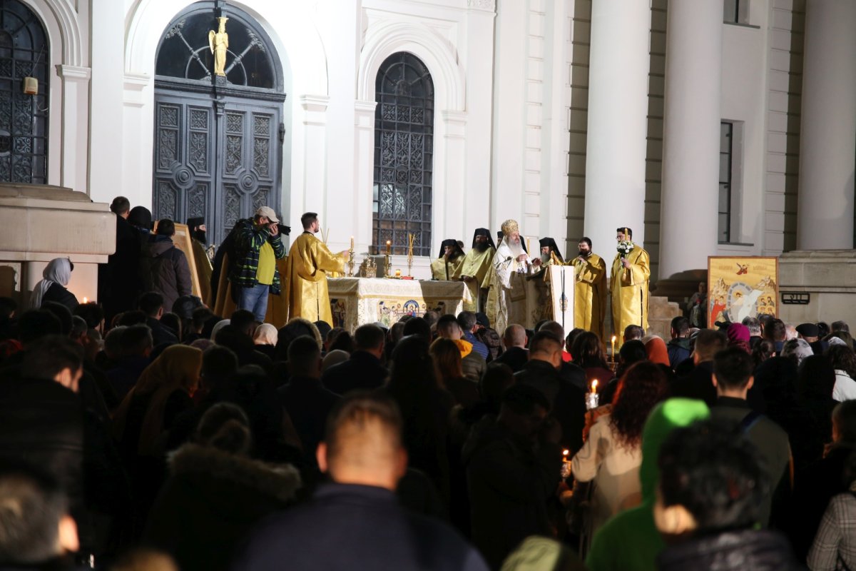 Slujbă în limba slavonă pentru refugiații ucraineni din Iași 211170