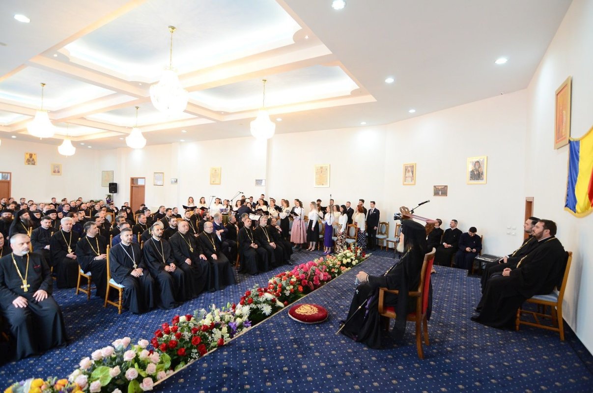 Învierea Domnului la Catedrala Arhiepiscopală din Târgoviște 211204