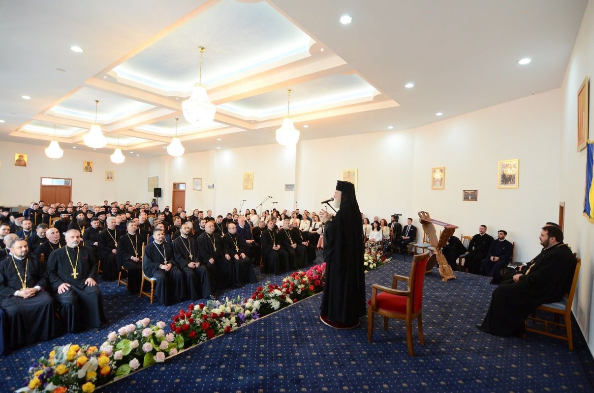 Învierea Domnului la Catedrala Arhiepiscopală din Târgoviște 211205