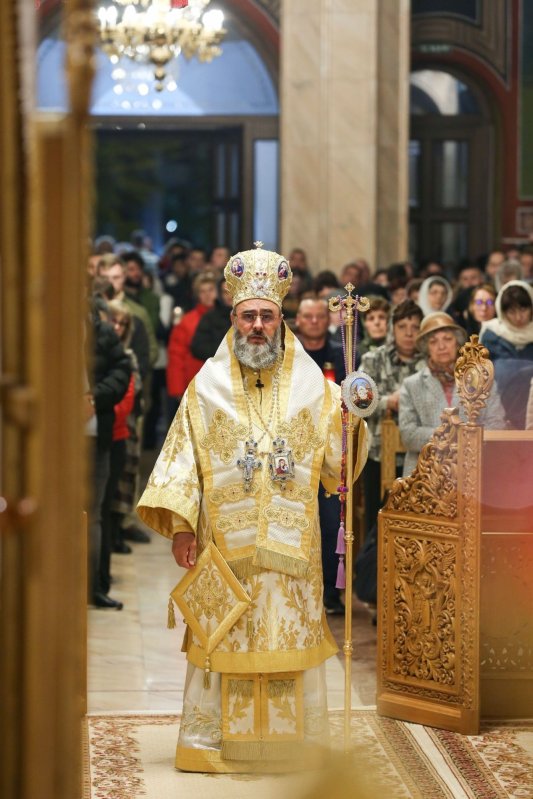 Lumină și bucurie, de Sfintele Paști, pentru credincioșii din Buzău 211213