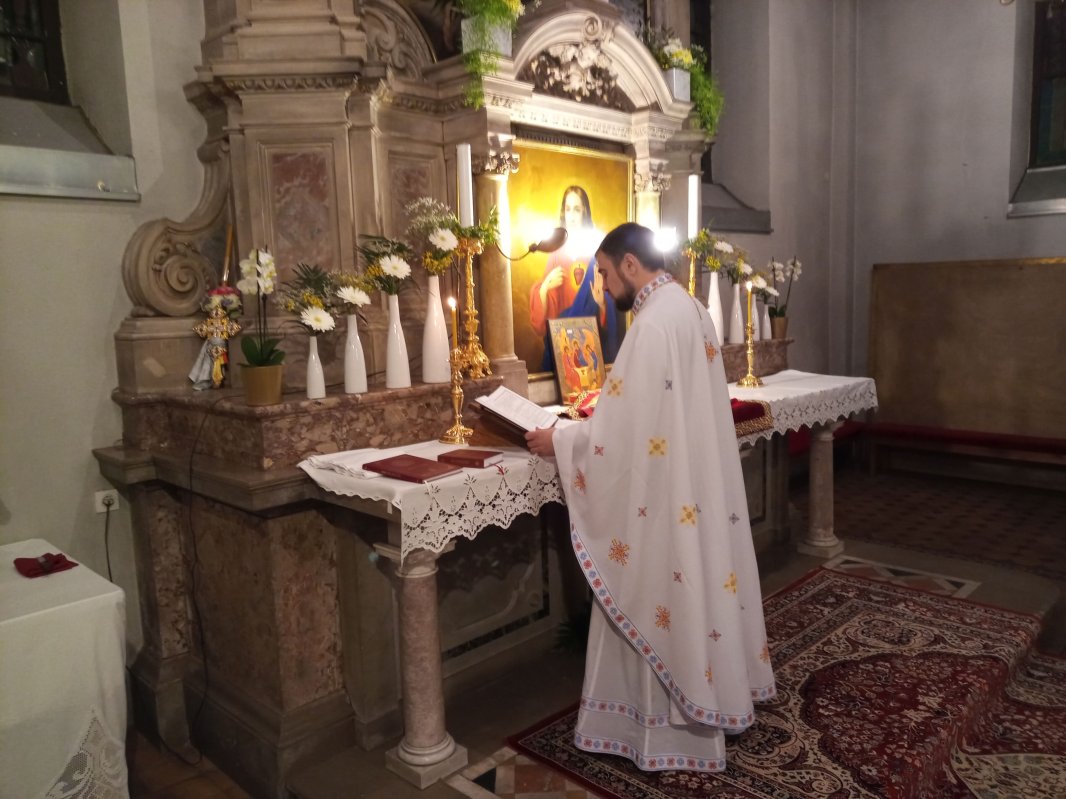 Prima slujbă de Paști pentru românii ortodocși din Slovenia 211234