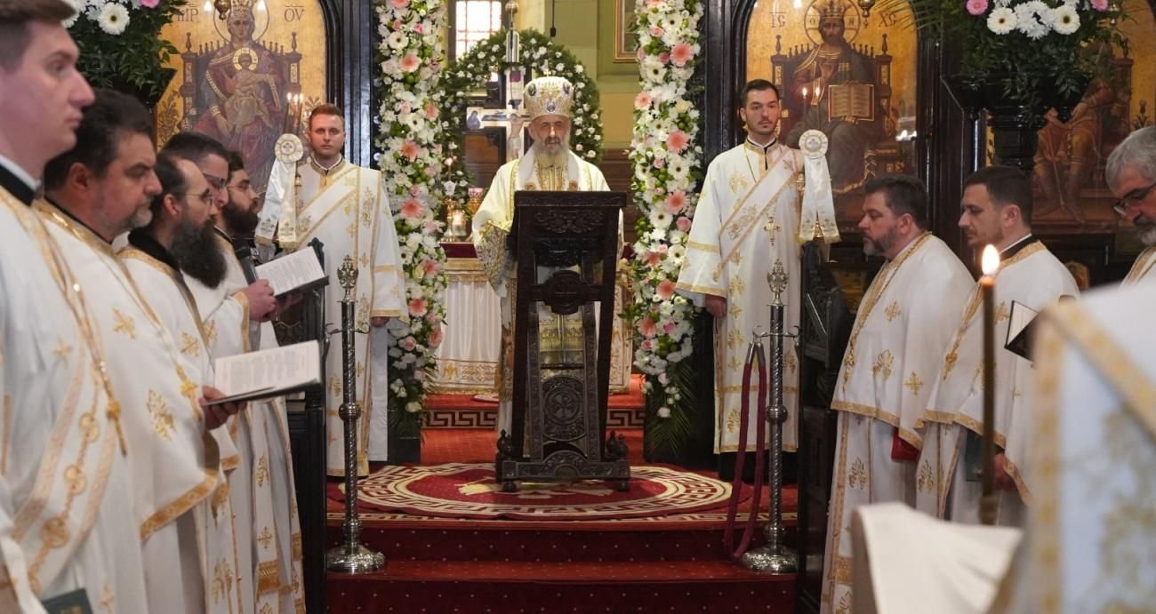 Sărbătoarea Paștelui la Catedrala Arhiepiscopală din Alba Iulia 211222