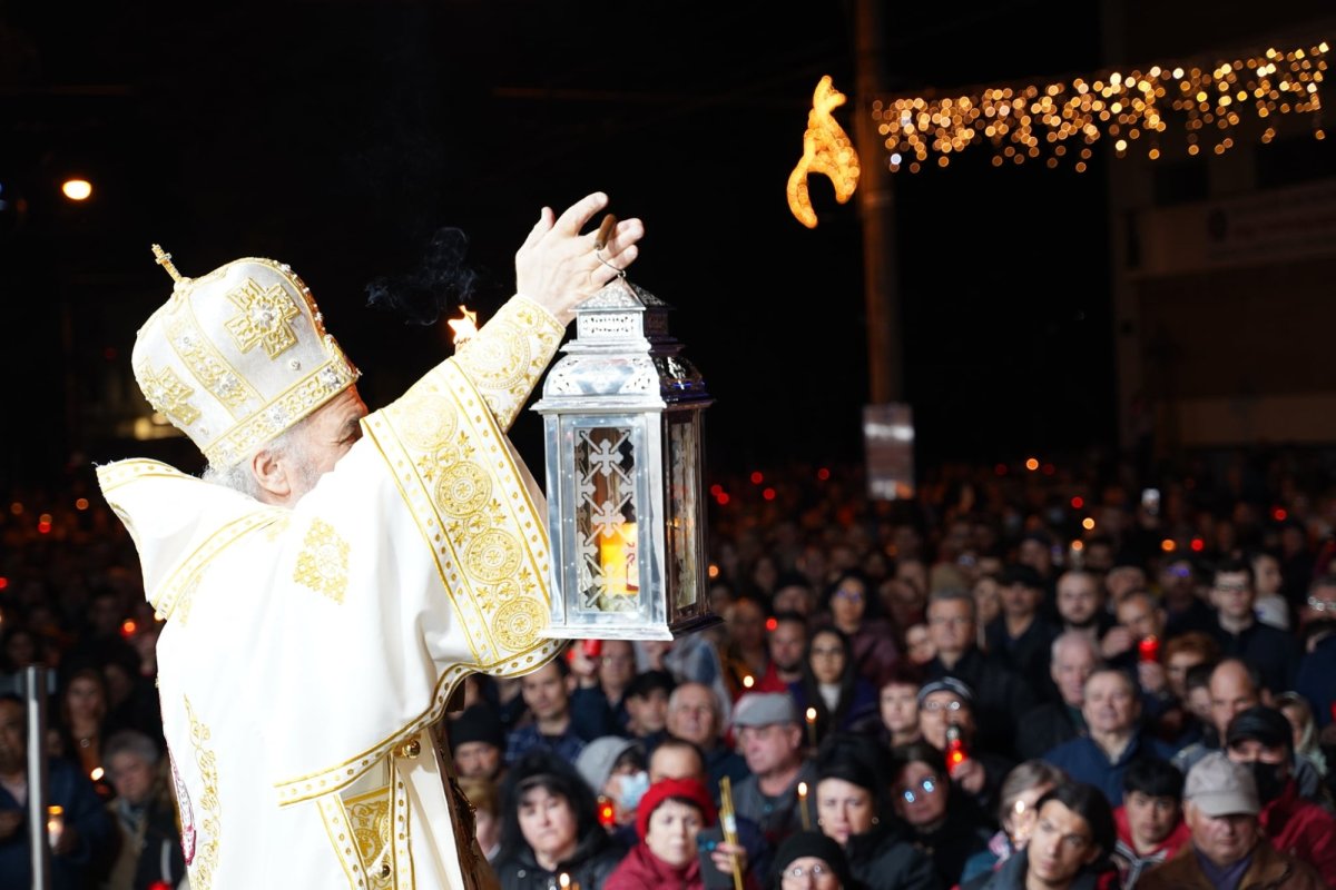 Sărbătoarea Învierii Domnului în eparhii din Muntenia și Dobrogea 211366