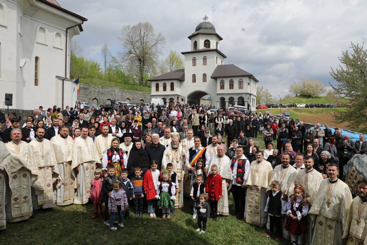„Învierea lui Hristos dă sens vieţii” 211466