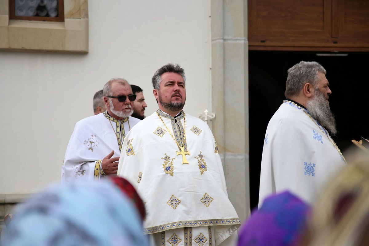 Mitropolitul Moldovei și Bucovinei la hramul municipiului Botoșani 211564