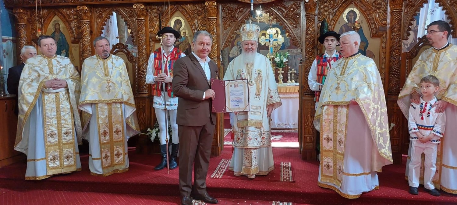 Slujiri arhiereşti la Cluj‑Napoca şi Bistriţa 211592