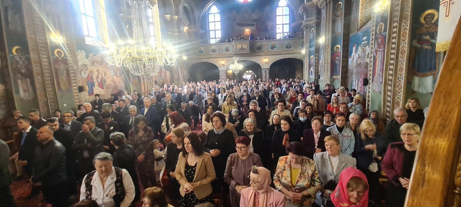 Slujiri arhiereşti la Cluj‑Napoca şi Bistriţa 211595