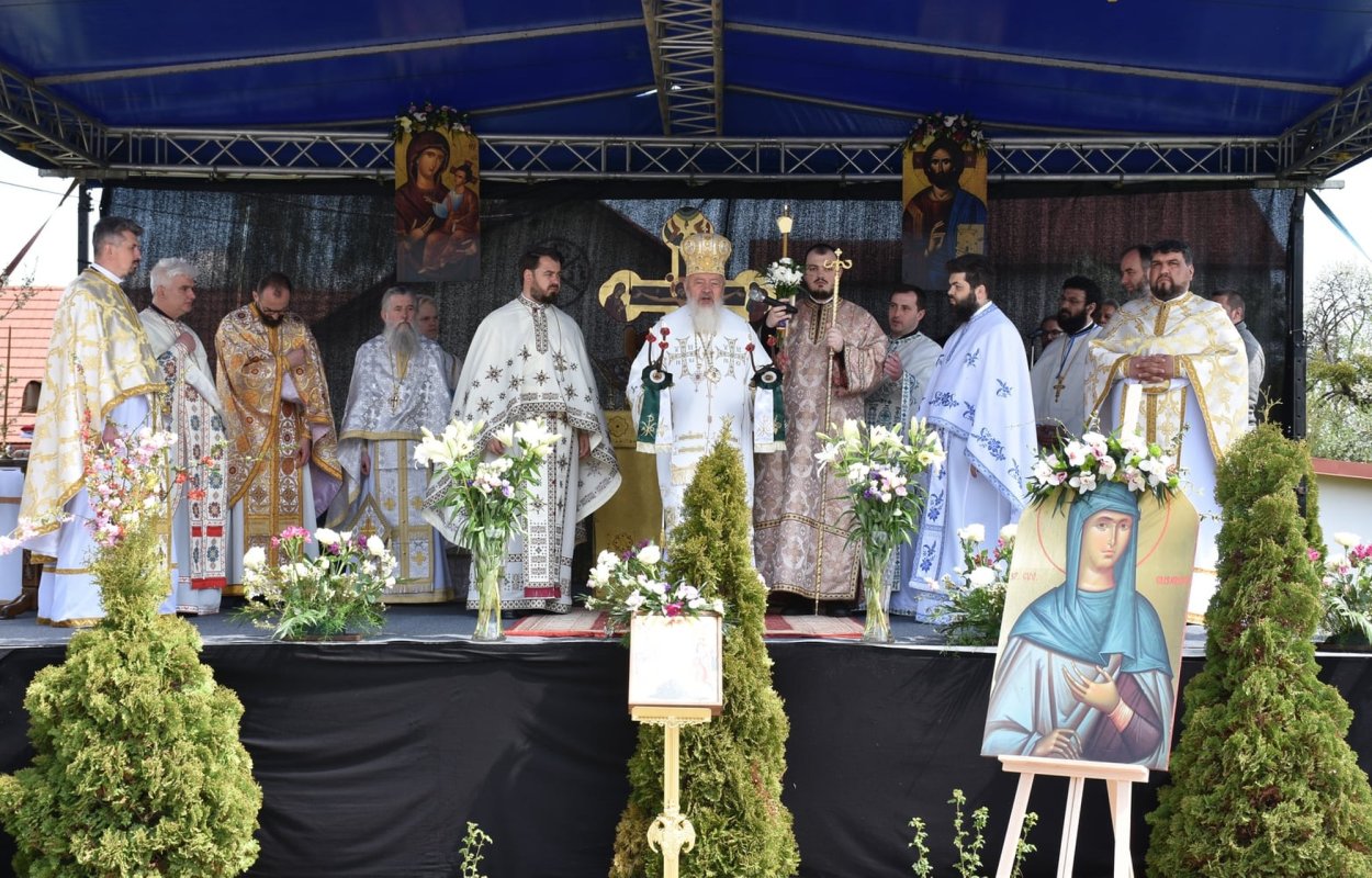 Slujiri arhiereşti la Cluj‑Napoca şi Bistriţa 211596