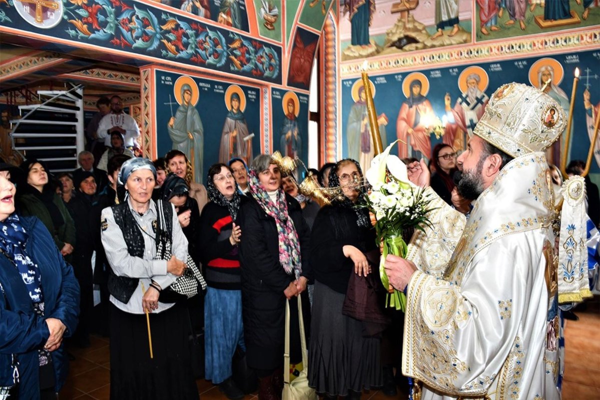 A fost sfințită pictura bisericii Așezământului medical-creștin „Izvorul Tămăduirii” din Marga 212025