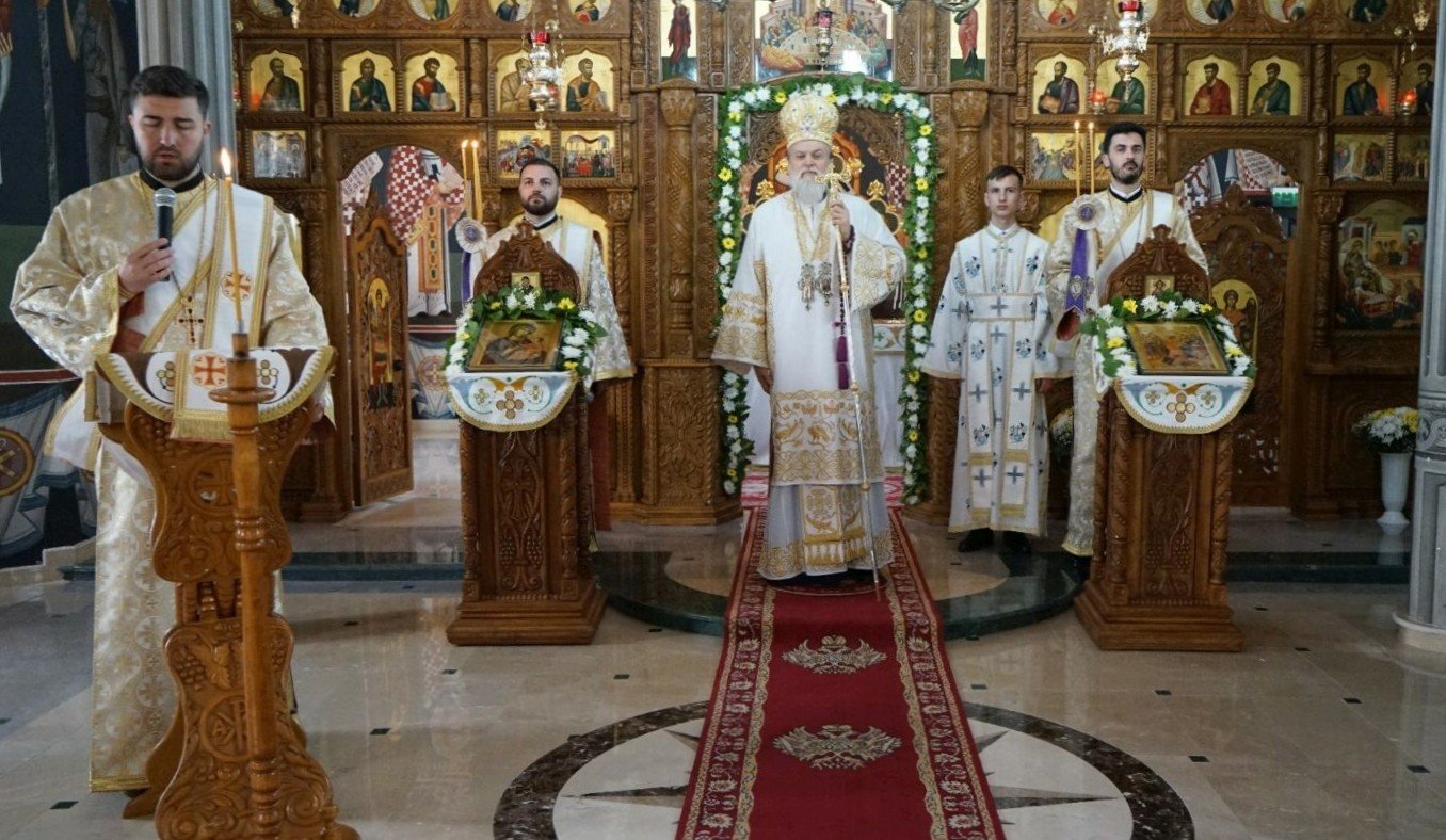 Duminica Apostolului Toma în eparhii din Muntenia 212187