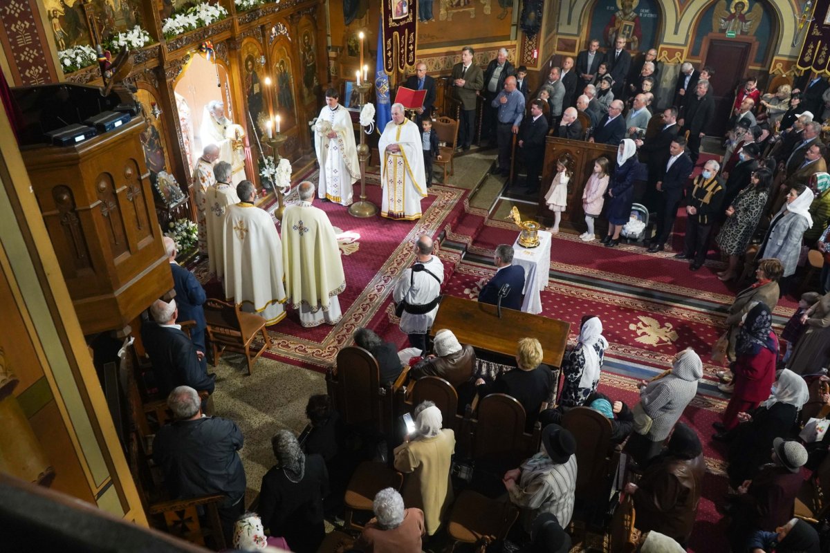 Slujire a Mitropolitului Ardealului la Mediaş 212123