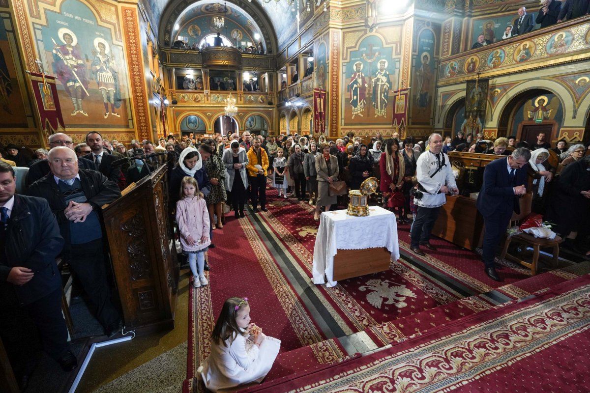 Slujire a Mitropolitului Ardealului la Mediaş 212125