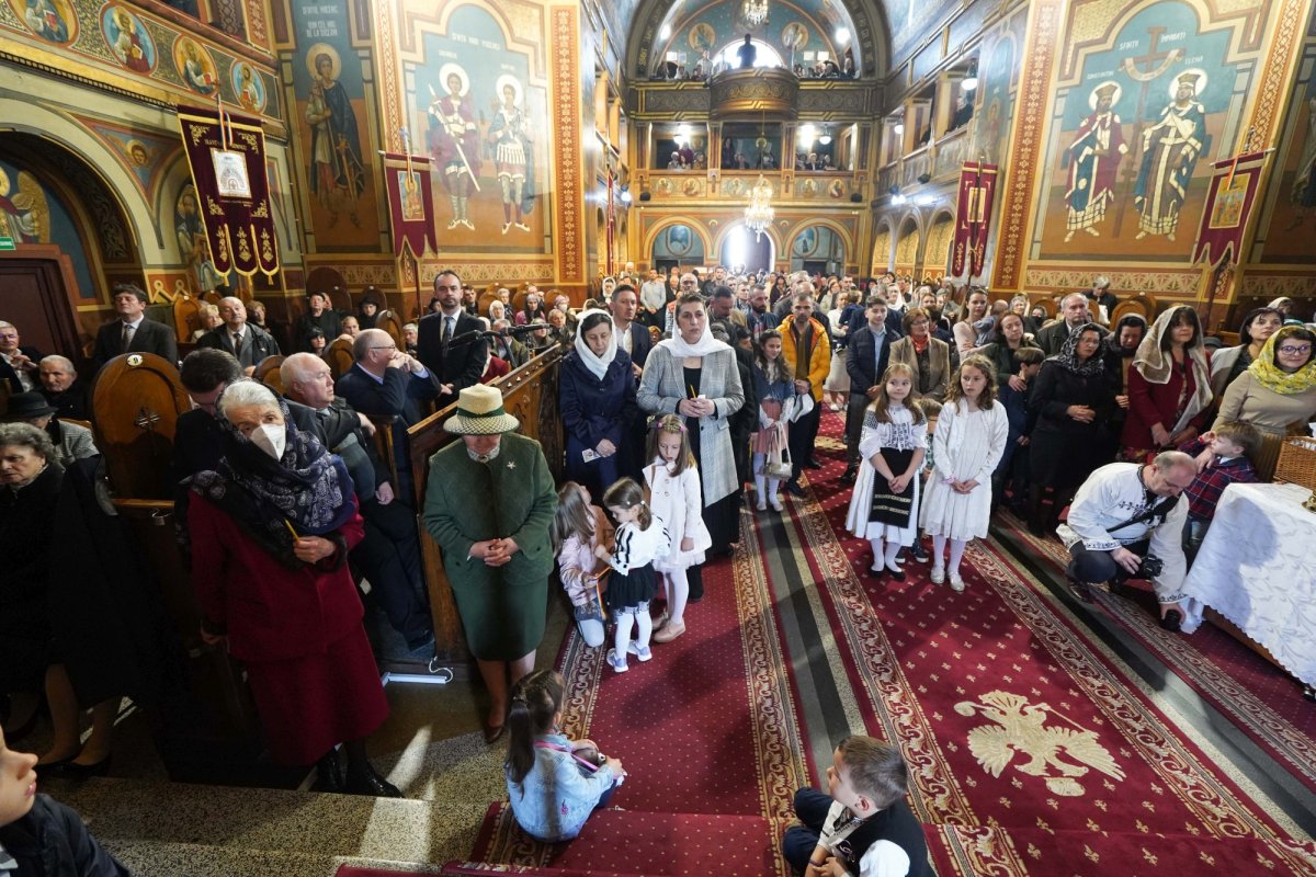 Slujire a Mitropolitului Ardealului la Mediaş 212126