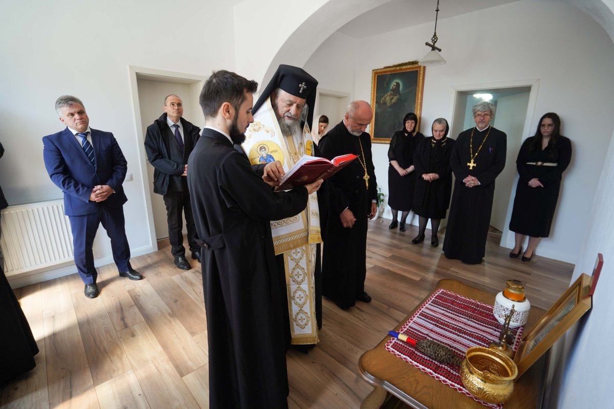 Slujire a Mitropolitului Ardealului la Mediaş 212128