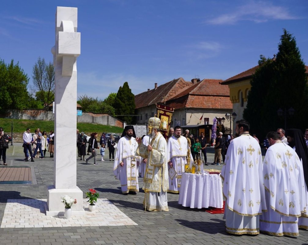 Liturghie și procesiune la catedrala din Alba Iulia 212229