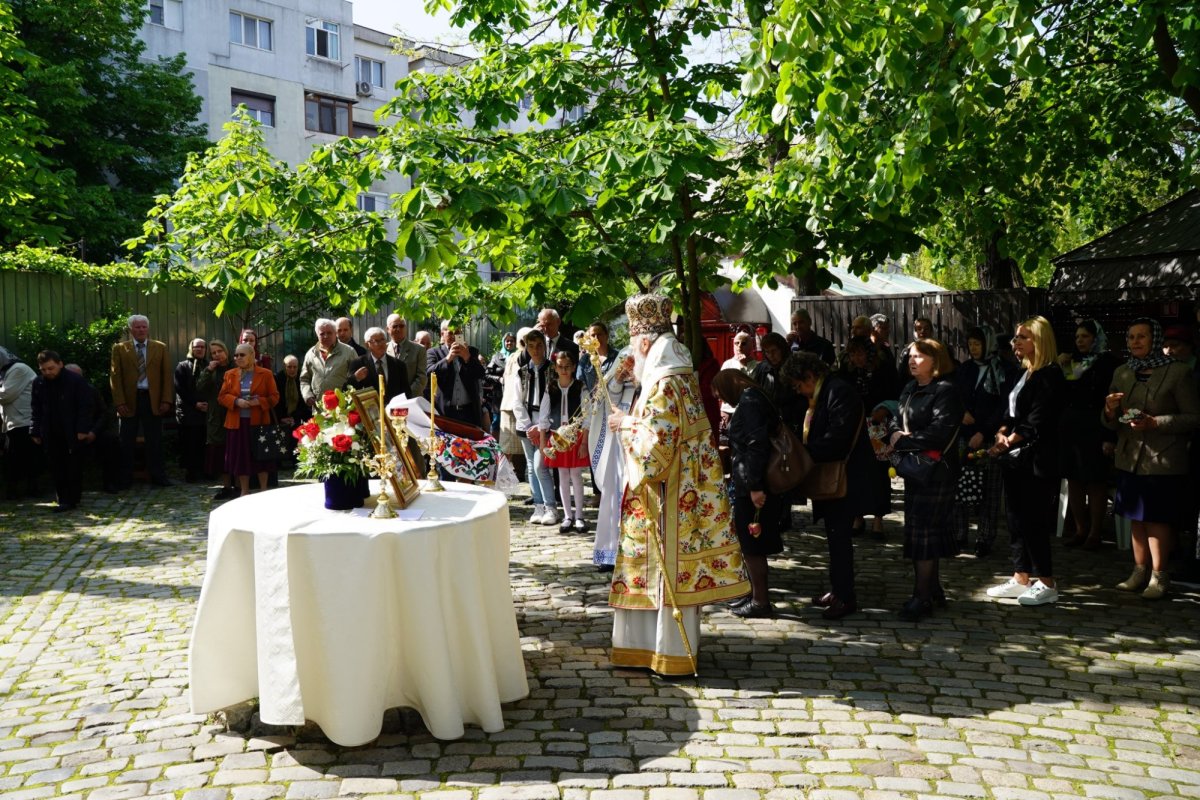 Sărbătoarea Sfântului Atanasie Patelarie în municipiul Galaţi 212264