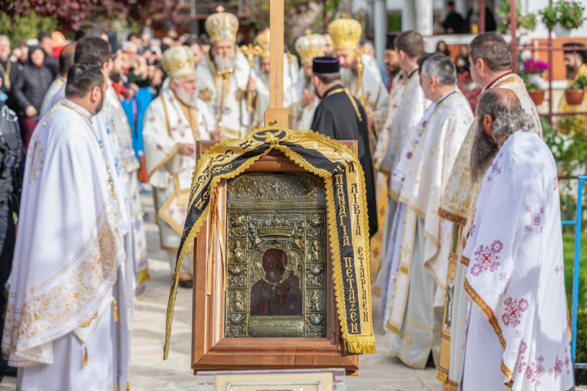 Pelerinaj la hramul Mănăstirii Pantocrator din Drăgăneşti‑Vlaşca 212978