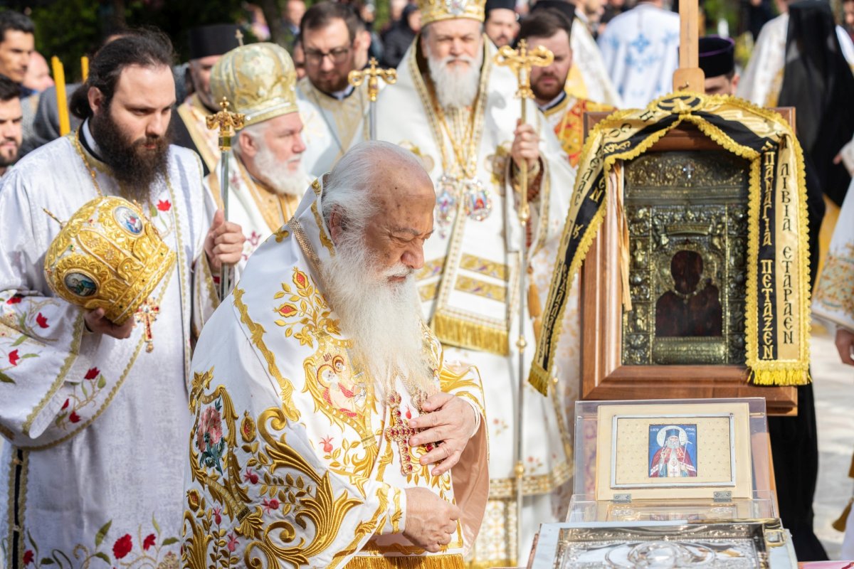 Pelerinaj la hramul Mănăstirii Pantocrator din Drăgăneşti‑Vlaşca 212981