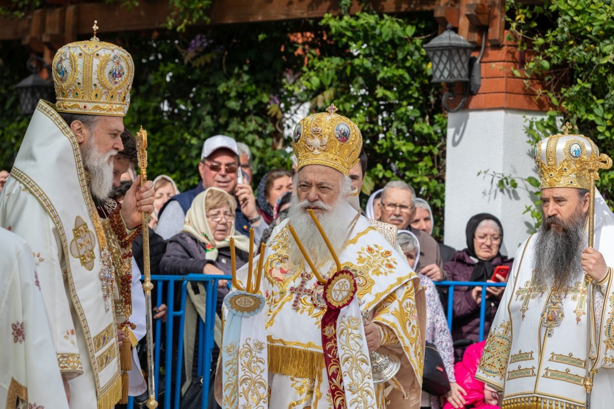 Pelerinaj la hramul Mănăstirii Pantocrator din Drăgăneşti‑Vlaşca 212992