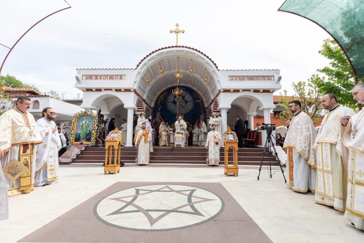 Pelerinaj la hramul Mănăstirii Pantocrator din Drăgăneşti‑Vlaşca 213016